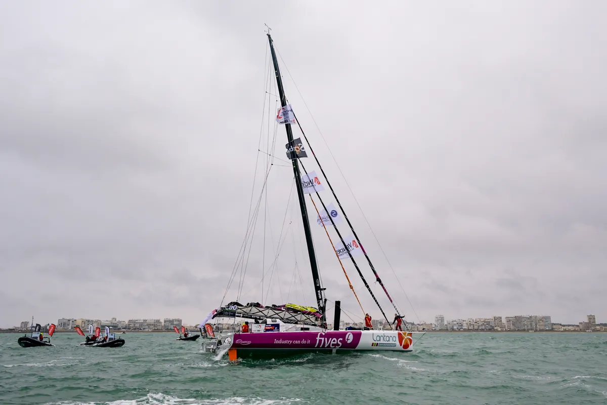LES SABLES D'OLONNE, FRANCE - 09 FEVRIER 2025 : Le skipper de Fives Group - Lantana Environnement Louis Duc (FRA) est photographié après avoir pris la 26ème place du Vendée Globe, le 09 février 2025 aux Sables d'Olonne, France - (Photo by Olivier Blanchet / Alea)