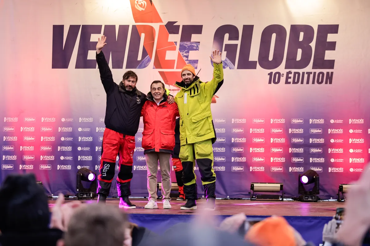 LES SABLES D'OLONNE, FRANCE - 09 FEVRIER 2025 : Louis Duc (FRA), skipper de Fives Group - Lantana Environnement, et Sébastien Marsset (FRA), skipper de FOUSSIER, sont photographiés sur scène après avoir pris les 26ème et 27ème places du Vendée Globe, le 09 février 2025 aux Sables d'Olonne, France - (Photo by Anne Beauge / Alea)