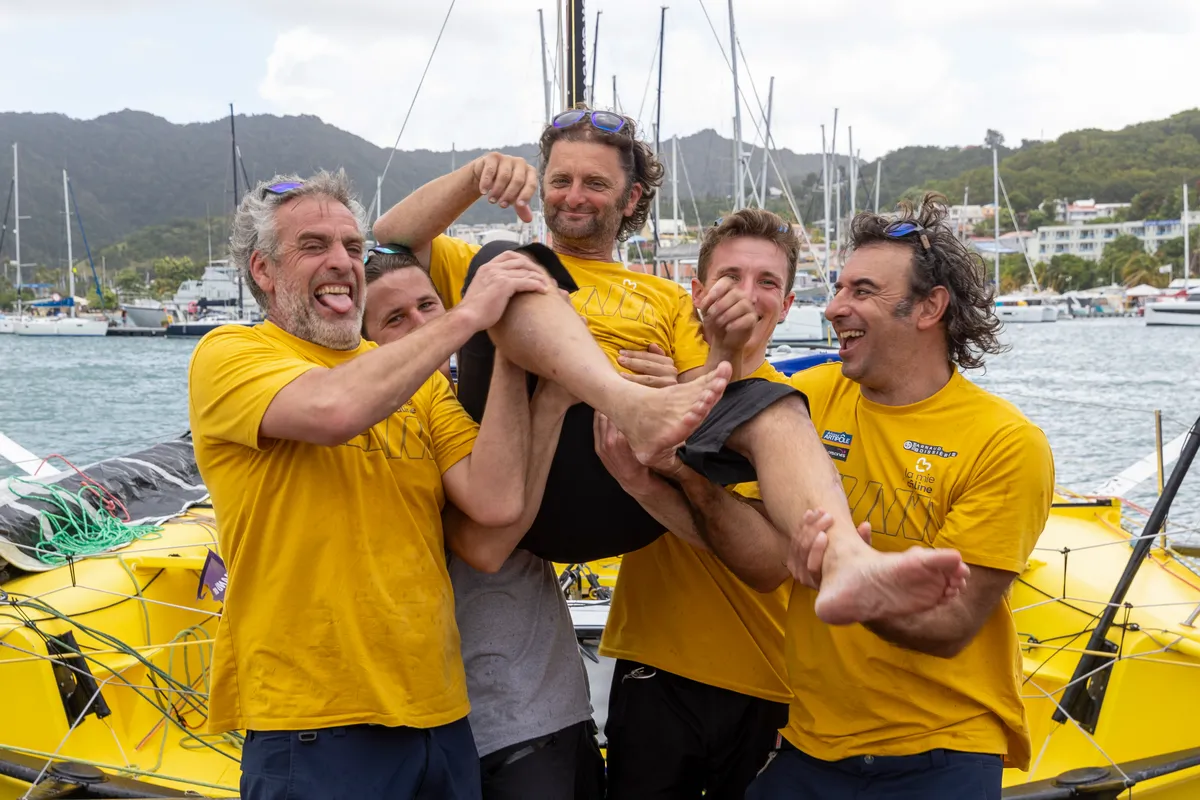 LE MARIN, MARTINIQUE - 12 FEVRIER 2025 : Arnaud Boissières (FRA), skipper de La Mie Caline, arrive au Marin, Martinique, sous gréement de fortune après un démâtage lors du Vendée Globe, le 12 février 2025 aux Sables d'Olonne, France - (Photo Marc Marsillon / Vendée Globe)