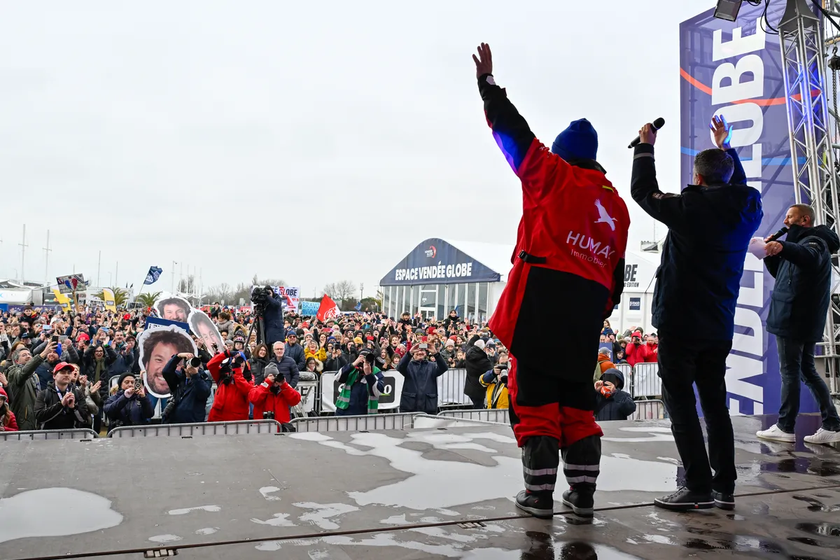 LES SABLES D'OLONNE, FRANCE - 14 FEVRIER 2025 : Le skipper de HUMAN Immobilier Antoine Cornic (FRA) est photographié sur scène après avoir pris la 28e place du Vendée Globe, le 14 février 2025 aux Sables d'Olonne, France - (Photo by Jean-Louis Carli / Alea)