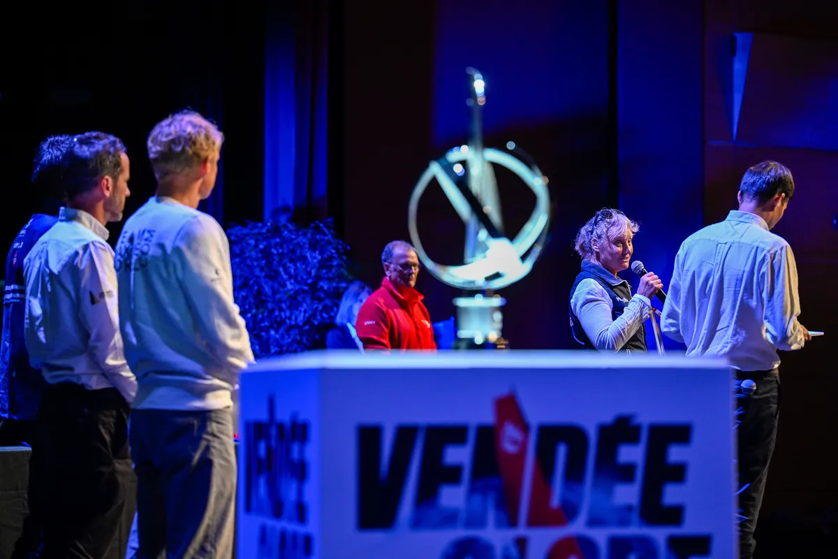 LES SABLES D'OLONNE, FRANCE - 10 MAI 2025 : Pip Hare (GBR), skipper retraité de Medallia, lors de la cérémonie de remise des prix du Vendée Globe, le 10 mai 2025 aux Sables d'Olonne, France - (Photo by Jean-Louis Carli / Alea)