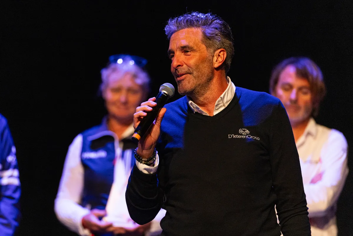LES SABLES D'OLONNE, FRANCE - 10 MAI 2025 : Denis Van Weynbergh (BEL), skipper du Groupe D'Ieteren, est photographié lors de la cérémonie de remise des prix du Vendée Globe, le 10 mai 2025 aux Sables d'Olonne, France - (Photo by Jean-Marie Liot / Alea)