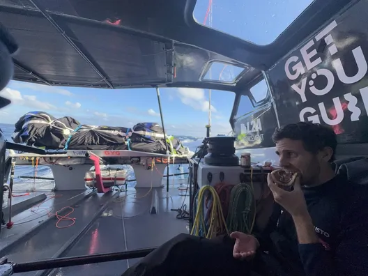12 NOVEMBRE 2024 : Photo envoyée depuis le bateau Lazare lors de la course à la voile du Vendée Globe le 12 novembre 2024. (Photo du skipper Tanguy Le Turquais)