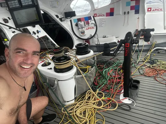 24 NOVEMBRE 2024 : Photo envoyée depuis le bateau Groupe APICIL lors de la course à la voile du Vendée Globe le 24 novembre 2024. (Photo du skipper Damien Seguin)