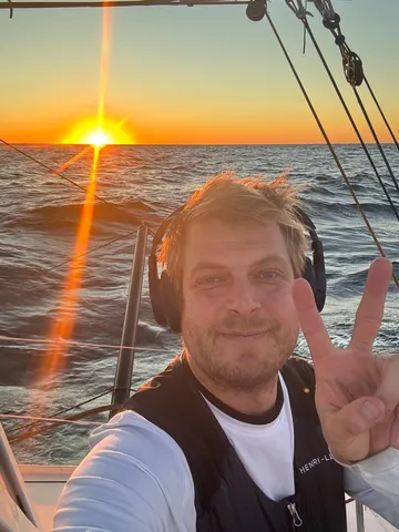 COURSE, 18 JANVIER 2025 : Photo envoyée depuis le bateau Tut Gut. Naviguant lors de la course à la voile du Vendée Globe le 18 janvier 2025. (Photo du skipper Oliver Heer)