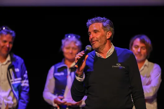 LES SABLES D'OLONNE, FRANCE - 10 MAI 2025 : Denis Van Weynbergh (BEL), skipper du Groupe D'Ieteren, est photographié lors de la cérémonie de remise des prix du Vendée Globe, le 10 mai 2025 aux Sables d'Olonne, France - (Photo by Jean-Marie Liot / Alea)