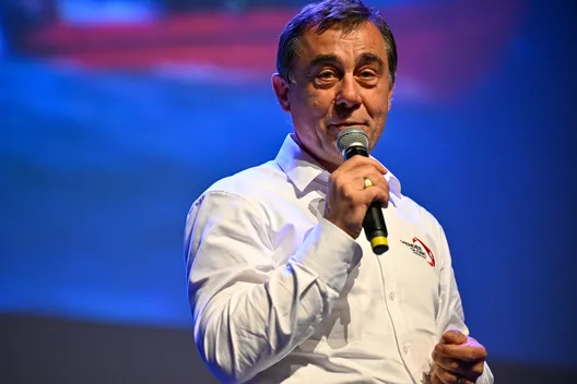 LES SABLES D'OLONNE, FRANCE - 10 MAI 2025 : Alain Leboeuf (Président SAEM Vendée) est photographié lors de la cérémonie de remise des prix du Vendée Globe, le 10 mai 2025 aux Sables d'Olonne, France - (Photo by Jean-Louis Carli / Alea)