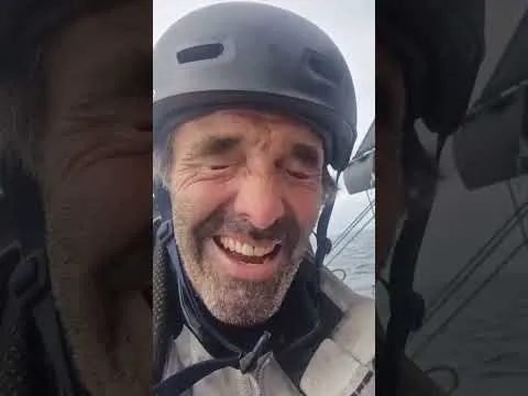 Bonne nouvelle pour Denis Van Weynbergh | Vendée Globe 2024