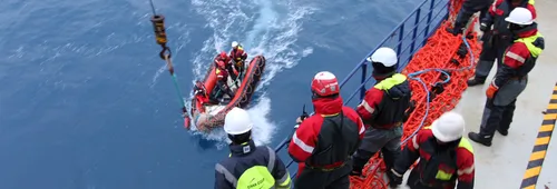 Kito de Pavant (FRA), skipper Bastide Otio, after hitting a UFO (Unknown Floating Object) or OFNI in the Indian Ocean, off Crozet Islands, is rescued by the Marion Dufresne II (TAAF supplying boat) on December 7th, 2016 - Photo Julien Leprince / TAAF Ki