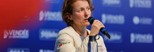 LES SABLES D'OLONNE, FRANCE - 04 FEVRIER 2025 : Isabelle Joschke (GER-FRA), skipper de MACSF, s'exprime sur scène après avoir pris la 19ème place du Vendée Globe, le 04 février 2025 aux Sables d'Olonne, France - (Photo by Anne Beauge / Alea)