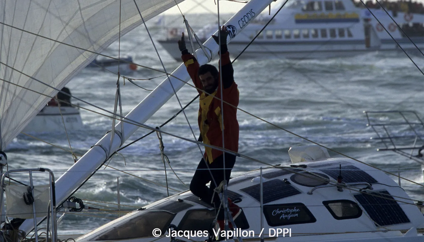 LES SABLES D'OLONNE (FRA) FINISH - 17/02/1997 - SKIPPER : CHRISTOPHE AUGUIN (FRA) / WINNER