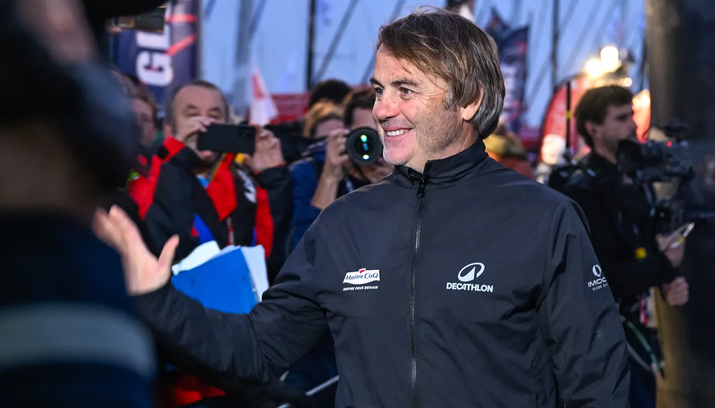 LES SABLES D'OLONNE, FRANCE - 10 NOVEMBRE 2024 : Les 40 concurrents IMOCA sont photographiés avant la ligne de départ de la 10e édition du Vendée Globe, le 10 novembre 2024 aux Sables d'Olonne, France. (Photo par Olivier Blanchet / Alea)