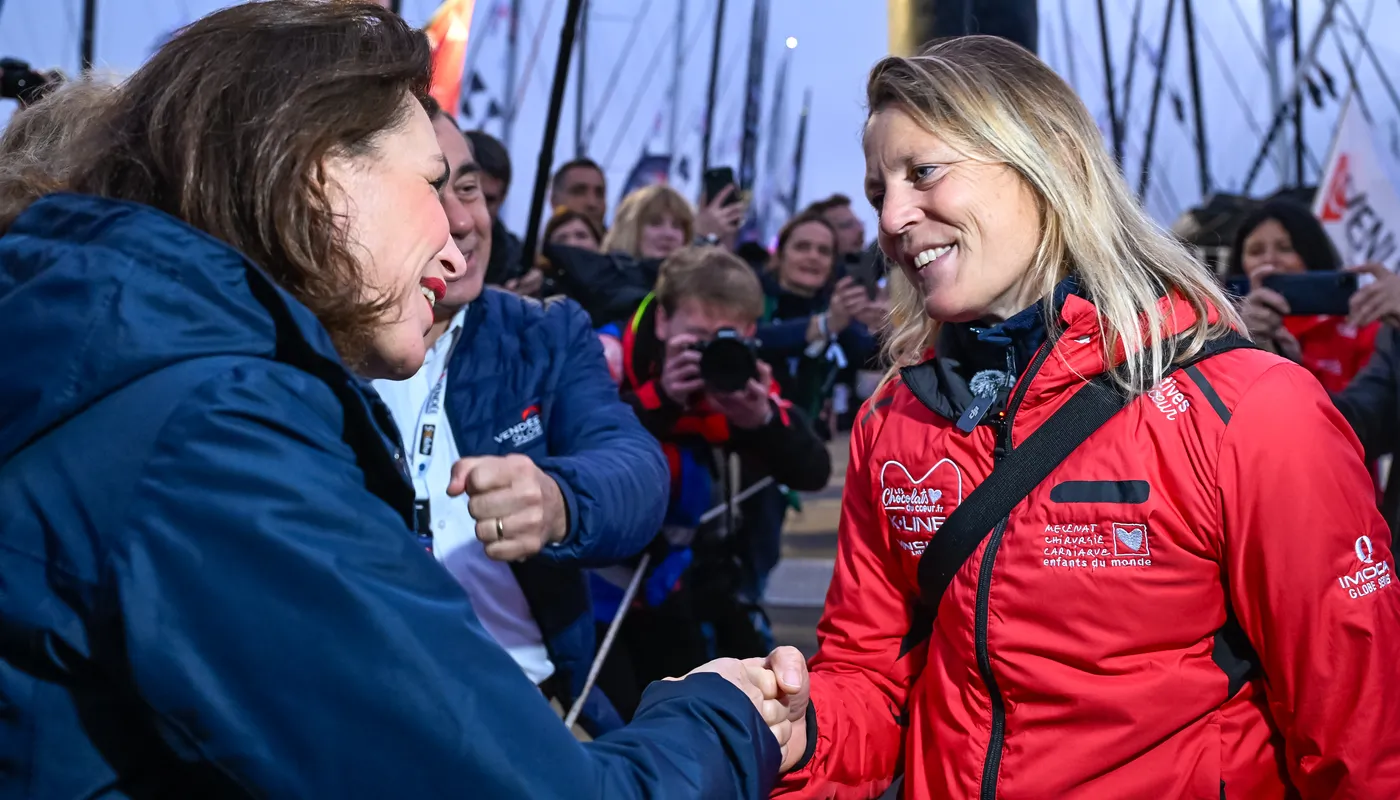 LES SABLES D'OLONNE, FRANCE - 10 NOVEMBRE 2024 : Les 40 concurrents IMOCA sont photographiés avant la ligne de départ de la 10e édition du Vendée Globe, le 10 novembre 2024 aux Sables d'Olonne, France. (Photo par Olivier Blanchet / Alea)