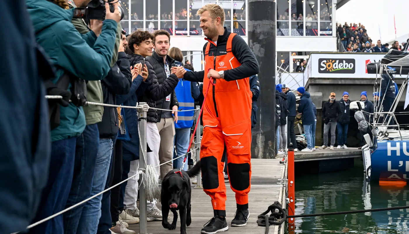 LES SABLES D'OLONNE, FRANCE - 10 NOVEMBRE 2024 : Les 40 concurrents IMOCA sont photographiés avant la ligne de départ de la 10e édition du Vendée Globe, le 10 novembre 2024 aux Sables d'Olonne, France. (Photo par Olivier Blanchet / Alea)
