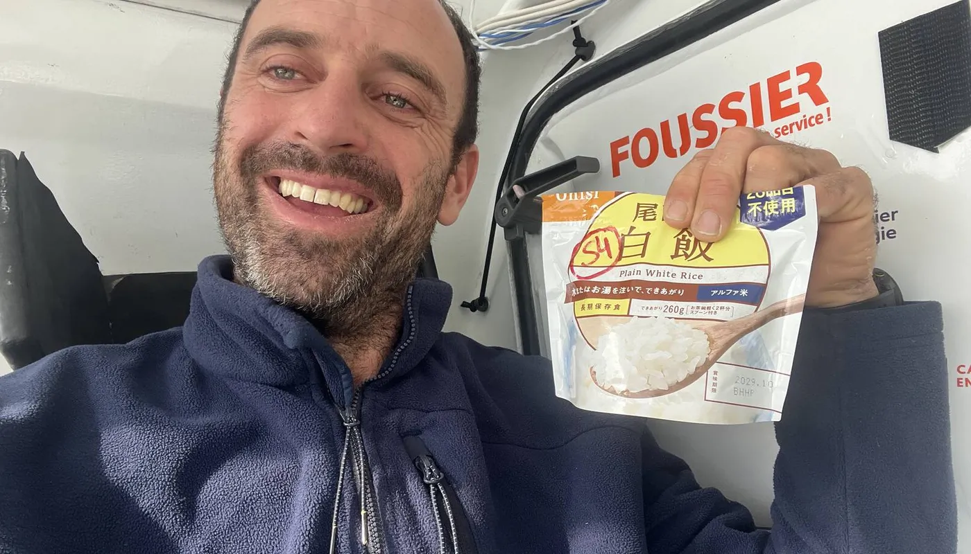 COURSE, 09 DÉCEMBRE 2024 : Photo envoyée depuis le bateau FOUSSIER lors de la course à la voile du Vendée Globe le 09 décembre 2024. (Photo du skipper Sébastien Marsset) Alimentation