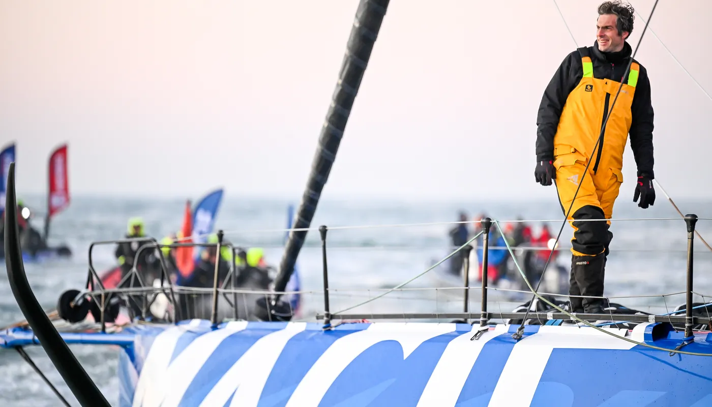LES SABLES D'OLONNE, FRANCE - 14 JANVIER 2025 : Charlie Dalin (FRA), skipper de MACIF Santé Prévoyance, est photographié après avoir remporté le Vendée Globe 2024, le 14 janvier 2025 aux Sables d'Olonne, France. (Photo Jean-Louis Carli / Alea)